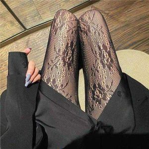 Designerletter Stockings Socks Hosiery 23SS FCBTG Designer Channel Seksowne koronkowe rajstopy Kobiety modne cienkie legginsy siatkowe cucci miękkie tekstylia czarne jedwabne skarpetki b