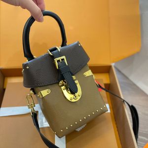 Kvinna axelhandväskor väskor Luxurys designers pursar handväska plånbok designer väska kvinnor crossbody lyx sadel dhgate 10a 02