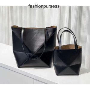 Bag Deformed Classic Luxury Bags Designer Spain Girl loeewesbag Fold Puzzle Geometric Cowhide Bucket Large Capacity Single Shoulder Creative Versatile AL