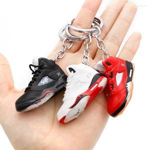 Keychains Fashion 3D Basketball Shoe Keychain Simulation Fun Sports Human Finger Skateboard Mini Model