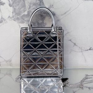 Tam Matkap Üçgen Çanta Mini Çanta Bayanlar Crossbody Bags Tote Çanta Zincir Cüzdan Zarif Küçük Cep Parlayan Diamante227o