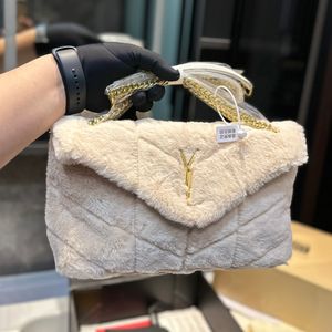 ふわふわの女性のデザイナーショルダーバッグクラシックビッグゴールドバックルハンドバッグLuxurysLoulou Puffer Cloud Shalledw Bags Winter Crossbody Bags Soft Pres