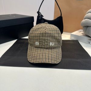 Cap designer cap luxury designer hat celebrity temperament hat thousand birds check baseball cap spring and autumn models sunscreen sun hat