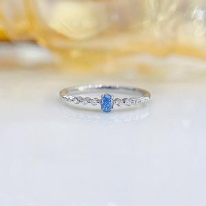 Clusterringe YM2024 18 Karat Gold Natur Blau Diamanten 0,11 ct Hochzeit Verlobung Weiblich Für Frauen Feiner Ring