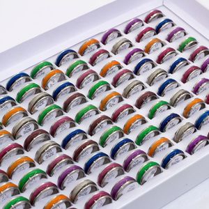 Toplu lot 50pcs Karışık Erkek Bant Yüzükleri Kadınlar Renkli Kedi Göz Paslanmaz Çelik Halkalar Genişlik 7mm Boyutlar Çeşitli Moda Yahudi258p