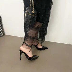 Sukienka buty 7 cm lub 9 cm obcasów Kobiety spiczasty palca stóp czarny patent skórzane damskie pompki biurowe Summer Sexy Cross Stiletto