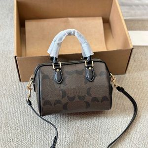 Luxurys Handbag Bags Designer Women Bag Luxury Womens Mini Pillow Rowanファッショナブルな汎用性の高い財布クロスボディバッグ240215