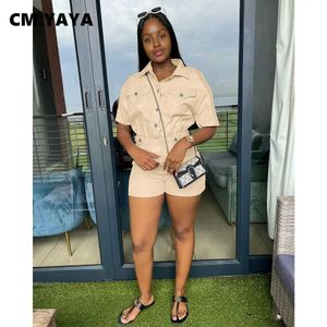 Kvinnors jumpsuits Rompers CM.yaya Womens Button Framficka Flip Collar Kort ärm Jumpsuit 2023 Summervaror Safari One Piece Set J240224