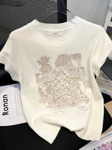 女性用Tシャツ2024夏の刺繍韓国ファッションニットセーターレトロノースリーブラウンドネックラッカートップレディースセーターJ240224