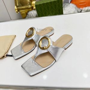 Blondie Thong slide sandals designer Women Sandal Circular Interlocking Flip Flop Leather Flat Slide Sandals low block heels Slipper Summer Beach Shoes 35-44 03