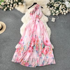 꽃 시리즈 홀리데이 드레스 틈새 틈새 3 차원 주름 가장자리 대각선 칼라 오프 어깨 슬림 한 긴 인쇄 된 주름 드레스