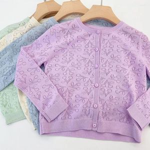 ジャケット秋の子供カーディガン4色の中空チェリーパターン軽量コートベビーガールズ服の男の子のトップス