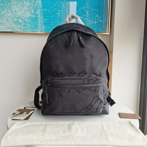 유명한 패션 브랜드의 독점 로고 Jacquard Backpack Leather Nylon 남자 여행 백팩 275f