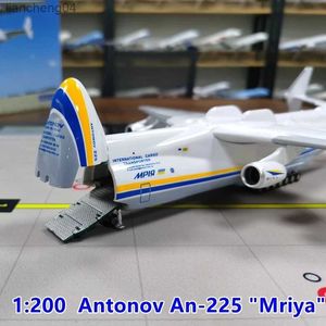 Flygplan Modle 42 cm 1/200 skala för Antonov AN-225 MRIYA Transport Flygplan Simulering Flygplan Harts Plastisk replikmodell Toy for Collection