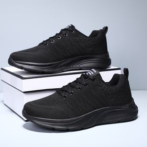 A7 Outdoor Casual Classic Basketball Shoes Womens Mens Mångsidiga modesneakers Fashionabla mångsidiga gummitjocka sulor med designer sporttränare