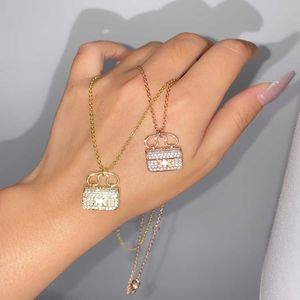 Delicado colar inicial com cadeado banhado a ouro 18K, letra para mulheres, joia minimalista personalizada 242W