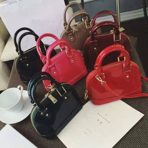El çantası tasarımcısı kabuk çantası Shinny deri çapraz gövde çantası Lady Patent Cutse Tote COLOULLLE KULLANAM