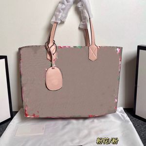 2024 Luxury Designer Bag Heavyweight Populärt dubbelsidig shoppingväska med extern kohud och inre PVC -vattentät tygsäck