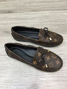 designer klänningskor vår och höst brev båge balett dansskor mode kvinnor svart platt båt sko läder tramp lata loafers stor storlek 35-42