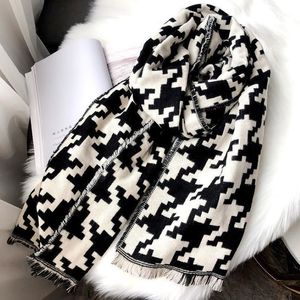 Scarves Black White Plaid Soft Cotton Long Scarf Women Winter Thick Warm Lady Cashmere Houndstooth Shawl Tassel273N