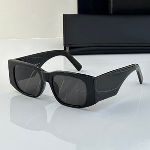 654 Black Squared Sunglasses Dark Grey Lenses Women Shades Sonnenbrille Sunnies Gafas de sol UV400 Eyewear with Box