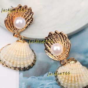 Stud Factory Outlet 2024 trend new designer natural pearl shell cool wind super fairy personality fashion luxury earrings gift stores