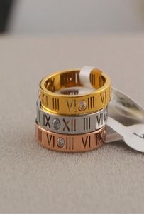 Koreansk version av 18K Rose Gold Roman siffra diamantring Män och kvinnor parar svansringsmycken Hela 8669911