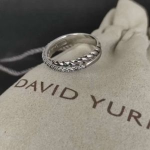 2024 DY Twisted Vintage Kablo Bandı Tasarımcı Kadınlar İçin Alyans Hediye Elmaslar Sterling Sier Ring Erkekler Kişiselleştirilmiş Moda 14K Altın Kaplama Nişan Takı