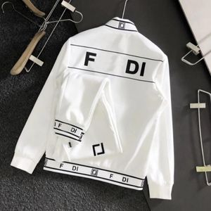 Designers 2023 Mens Tracksuits Fashion Brand Män passar Spring Autumn Men's Two-Piece Sportswear Casual Style Suits266y