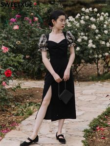 Party Dresses SWEETXUE French Retro Sexy Elegant Dress Black Stitching Plaid Puff Sleeve V-neck Split Long Female Vestidos