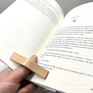 Wood Creative Solid Thumb Support, One Handed Finger Ring, Lazy Reading Page Clamp och Book Press 411744