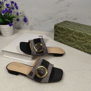 2024 mais recente estilo de luxo sandálias femininas dupla web tanga sandália designer feminino flip flops moda praia chinelos novo estilo