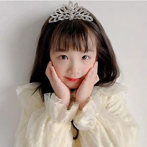 Hårtillbehör Elegant Princess Headdress Flower Pearl Crystal Large Headwear Korean Style Crown Tiara Barnkam