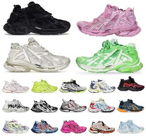 Designers shoes Runner Track 7.0 Trainers Mens Sneaker Transmit Sense Casual Shoes Graffiti Black White Green Bury triple s Deconstruction Sneakers Womens shoes