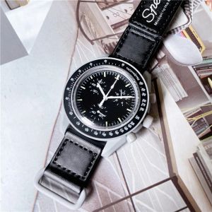 Barato Designer Homens Relógio de Luxo Todos os mostradores funcionam Bateria Quartzo Lua Relógios Marte Saturno Vênus Netuno Top marca Moda cronógrafo relógio Montres Relojes Sem caixa