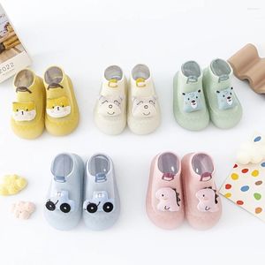 First Walkers Baby-Sockenschuhe für den Frühling 0–3 Jahre, weiche Gummi-Säuglingsjungen-Mädchen-Boden-niedliche Tier-Baumwollsocken