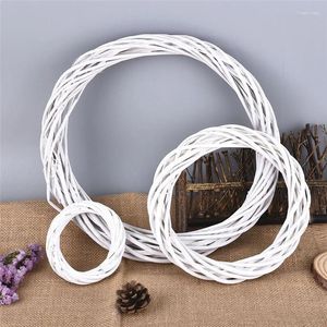 Decorative Flowers 10/15/20/25/30cm Round Natural Rattan Ring Christmas Garland Hanging Ornament DIY Floral Wreath Wedding Decoration Home