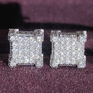 Eleganti orecchini baguette placcati in argento per le donne Orecchini hip-hop quadrati a vite con retro a vite, gioielli ghiacciati da uomo rapper bling