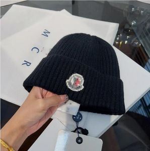 Designer beanie uomo cofano donna cappello invernale primavera gita caldi berretti lavorati a maglia stile caldo berretto artigianale moda classico cofano ragazza ragazzo casquette donna cappelli