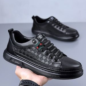 Fashion men's board shoes leather 2024 fashion new non-slip soft soled men's shoes Korean version all match permeable casual shoes