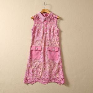 Europeiska och amerikanska kvinnokläder 2023 Autumn New Sleeveless Lapel spetsutklippsficka Fashion Pink Dress