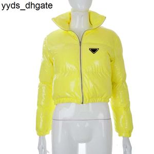 Prado Puffer Jacket Down Parkas Womens Warm Windbreaker Coat Lady Slim Jacketsの短いスタイル冬のアウトウェアレター