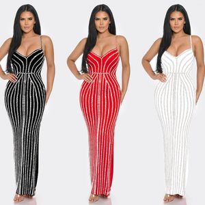Lässige Kleider Mode Deep-V Sparkling Bohren Sexy Hosenträger Abend langes Kleid für Frauen Party oder Hochzeit Weiß Schwarz Rot