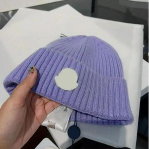 Kvinnors motorhuvdesigner hatt beanie mens mössor faller vinter termisk stickad hatt skidmärke hög mode pläd skalle hattar varm mössa snöiga väder yngre mössor s s s s s s s