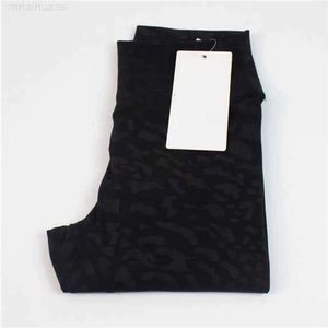 2024 lululemenI Leggings da donna Designer Pantaloni da yoga a vita alta 32 colori Sport Abbigliamento da palestra Legging Classico S Elastico Fiess Movimento Corrente 666eee