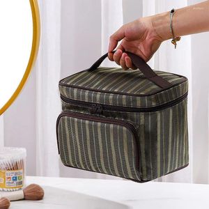 Cosmetic Bags 2024 Ladies Tote Bag Women's Makeup Large Capacity Storage Portable Wash Travel Stripe