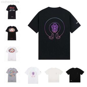 T-Shirts 2023 Tasarımcılar Kalp Erkek Tişörtleri CH Marka Top Chromes Mektup Sanskrit Çapraz Desen Erkekler Moda Günlük Kısa Kollu Tees Yenilik 7BTC