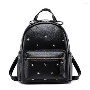 Schultaschen Mode Niet Frauen Rucksack Kleine Luxus Design Schultaschen Für Mädchen Mochila Bagpack PU Leder Reise Weibliche Schulter