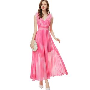 Kadın pist elbiseleri seksi v boyun kolsuz tüyler detaylandırıyor Plealed moda gündelik parti elbisesi uzun vestidos