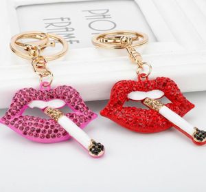 2021 Fashion Sexy Rose Red Lip Crystal Cigarette Keychain Charm Pendant Rhinestone Car Purse Handbag Key Chain Ring Creative Gift15579076